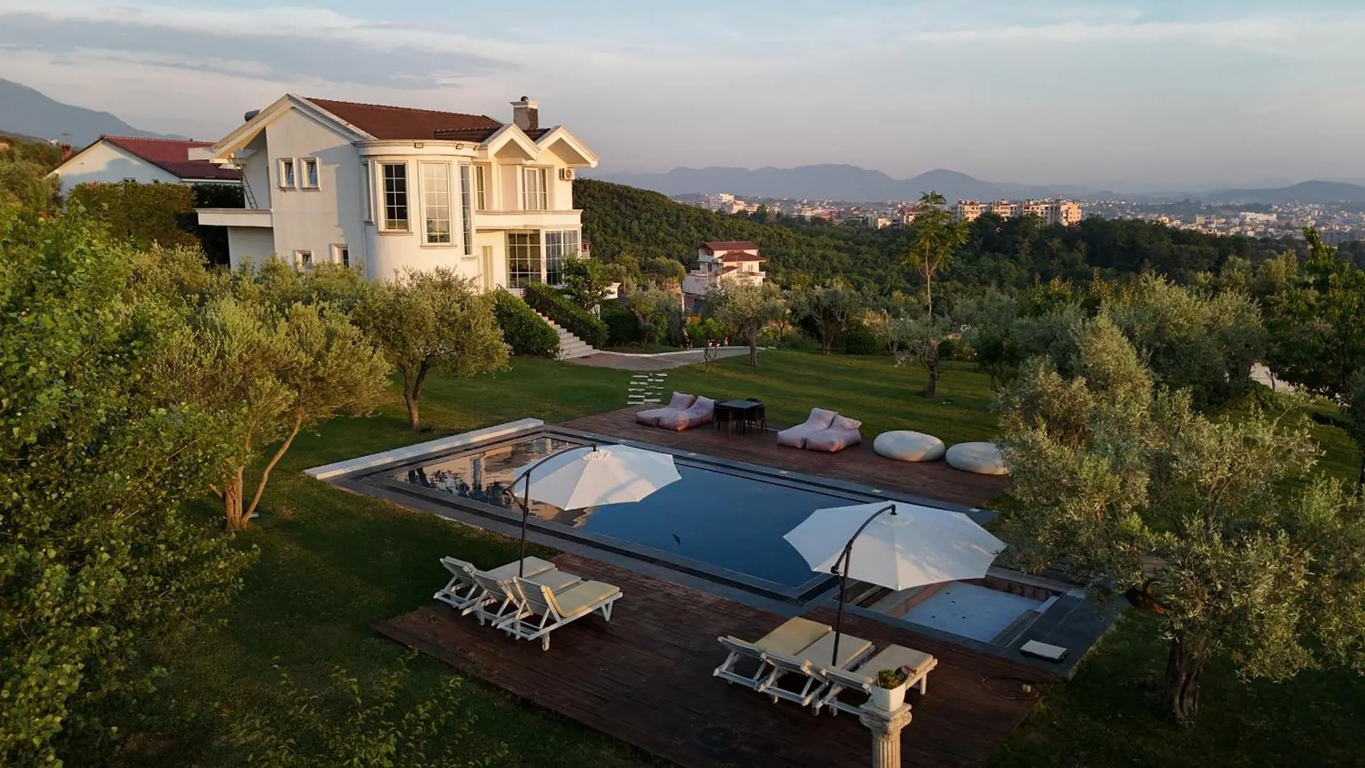 Villa Kamila location