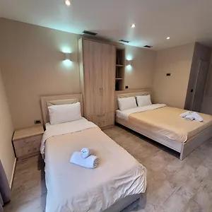21-rooms Bed and breakfast